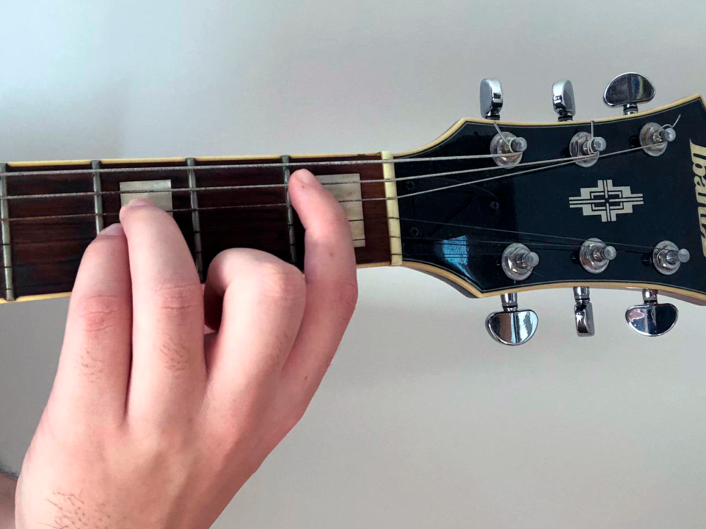 Power chords com a nota fundamental dobrada