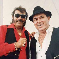 camiseta milionario e jose rico