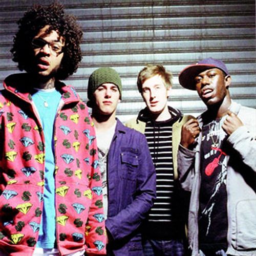 Cupids Chokehold Gym Class Heroes Cifra Club No caso do meu ele esta focado mais em teclado (um pouco diferente de piano) e em musica evangelica repare que na forma de leitura da cifra existe uma barra e uma segunda cifra indicando por onde o acorde comeca. cupids chokehold gym class heroes
