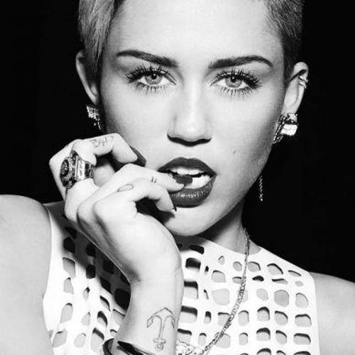 Miley Cyrus Cifra Club