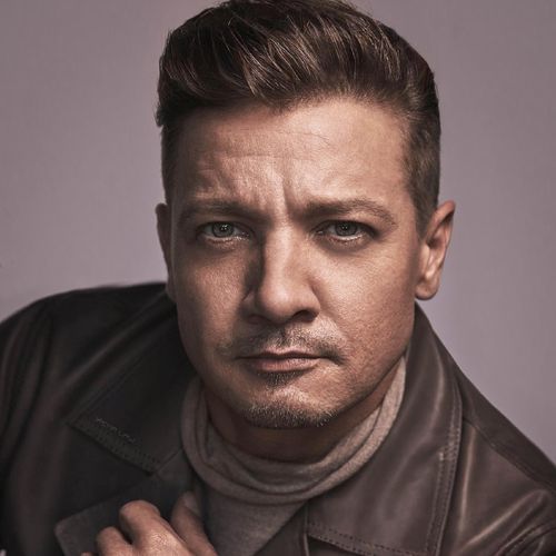 Jeremy Renner | Cifra Club