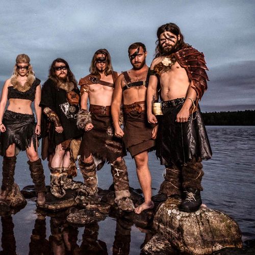 Yggdrasil - Brothers Of Metal (letra da música) - Cifra Club