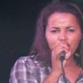 Imagem de POLIANE RIBEIRO