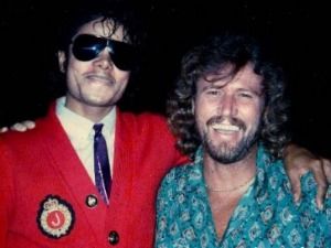 michael-jackson-and-barry-gibb1meiodopost
