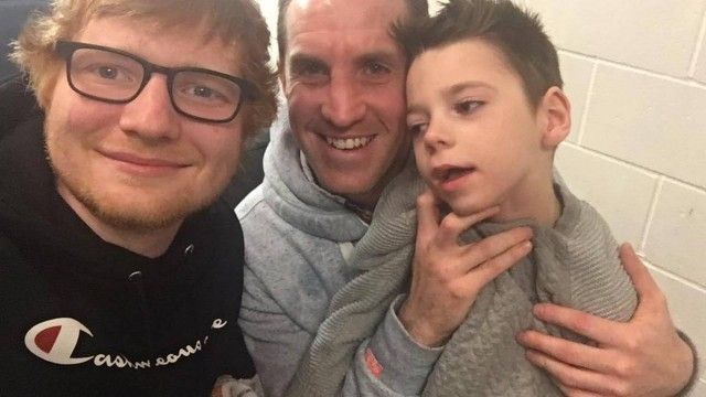 ed-sheeran-visita-crianca-doente