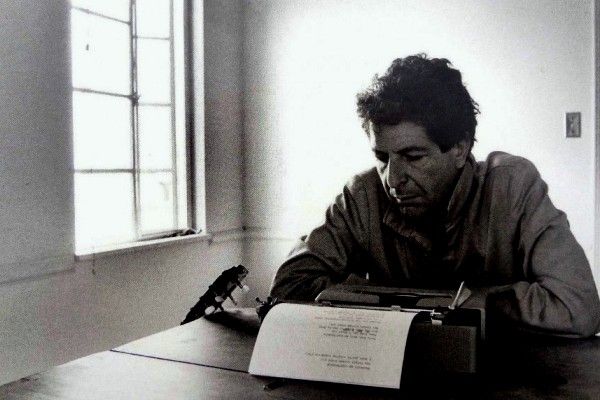 Cohen passou longos meses trabalhando na letra de