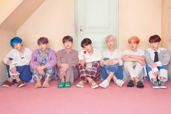 BTS, um gigante do K-pop BTS é um septeto ícone do K-pop