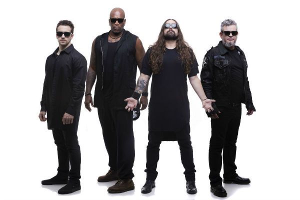 Sepultura Sepultura cai na censura libanesa