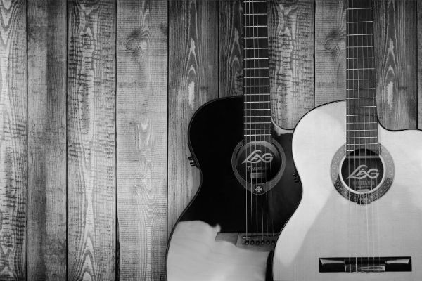 Violão de aço e nylon Violão sempre é uma boa escolha