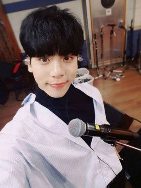 Astro do k-pop, Jonghyun deixou carta de despedida antes 