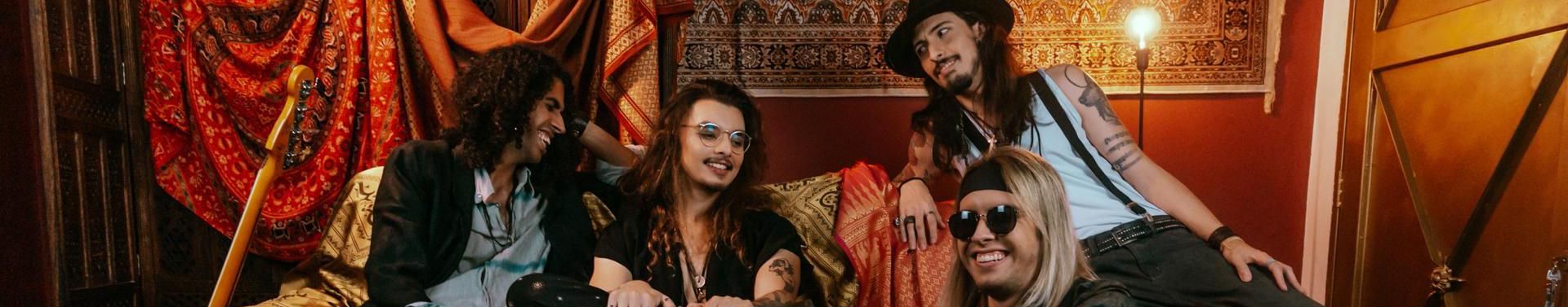 Imagem de capa de Electric Gypsy