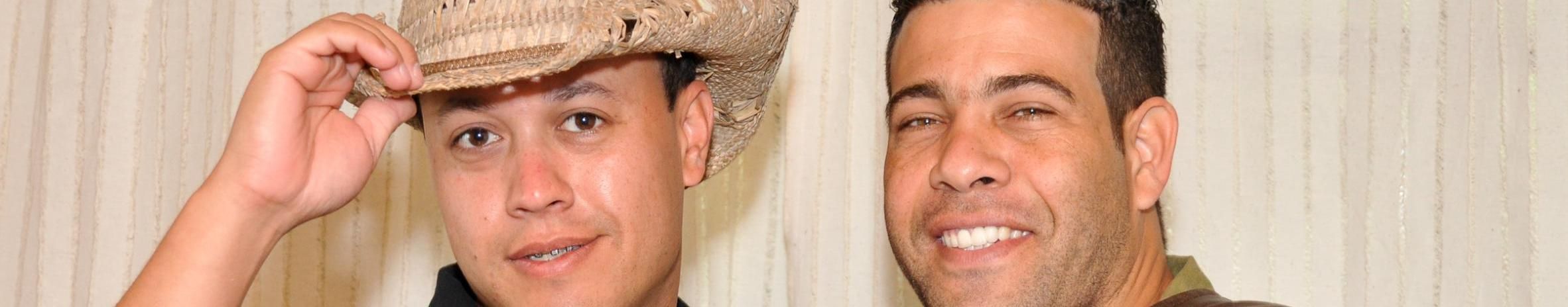 Imagem de capa de Adriano e Renan