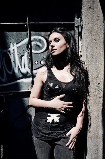 LACUNA COIL ENJOY THE SILENCE LETRA lacuna coil enjoy the silence letra: