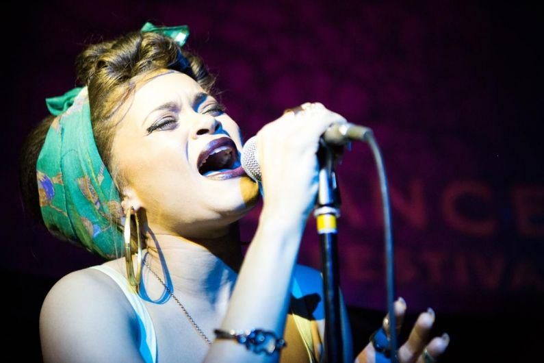 Andra Day Rise Up Baixar Palco Mp3 The Only Way Out Andra Day Letras Mus Br