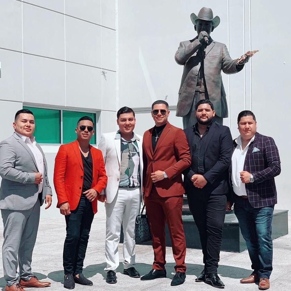 YO YA NO VUELVO CONTIGO - Grupo Firme - LETRAS.COM