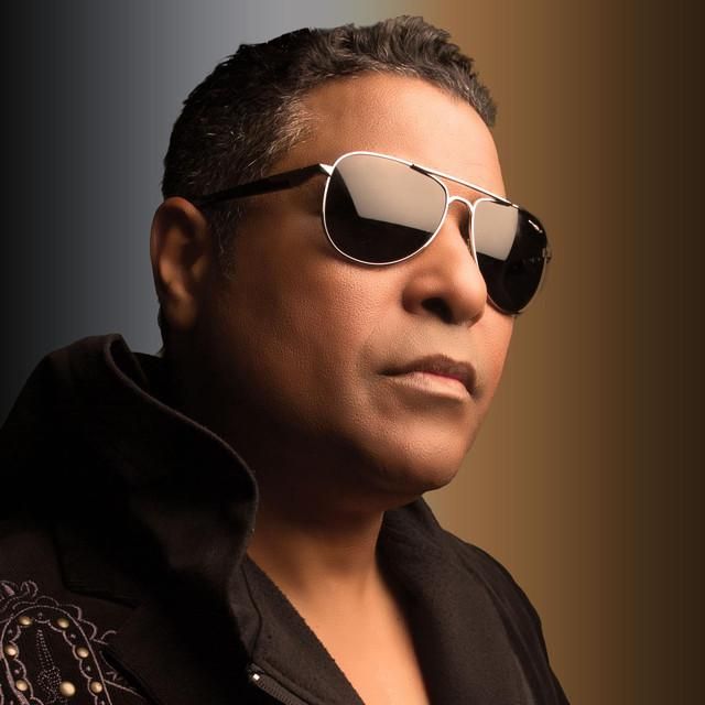 BECAUSE I LOVE YOU - Stevie B - LETRAS.COM