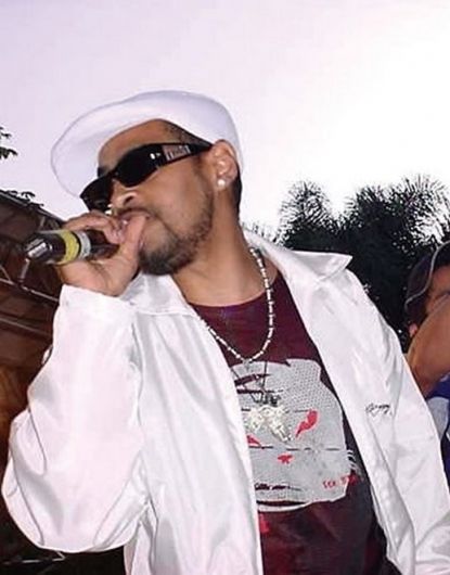 thaide pra cima mp3 thaide pra cima mp3