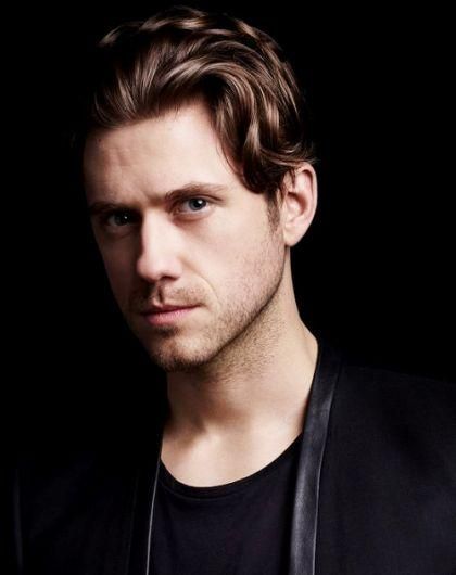 Aaron Tveit Fotos (1 Foto) - LETRAS.MUS.BR