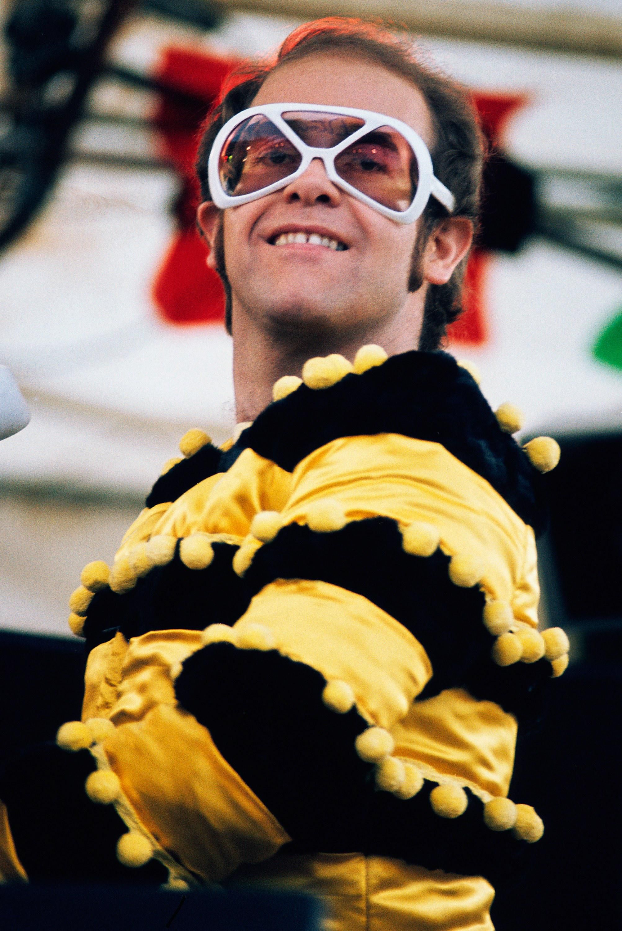 Elton John Fotos (28 Fotos) - LETRAS.MUS.BR