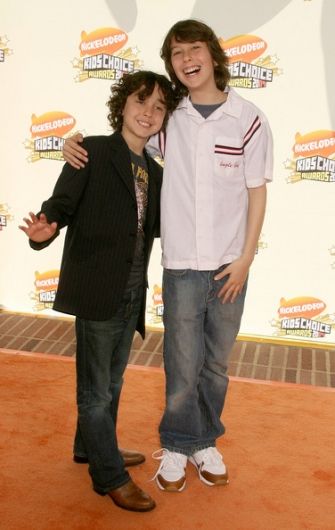 That would I feel alone lyrics by the naked brothers band I feel alone lyrics by the naked brothers band absolutely