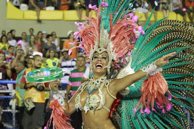 Resultado de imagem para mangueira campeão/2019 no RJ
