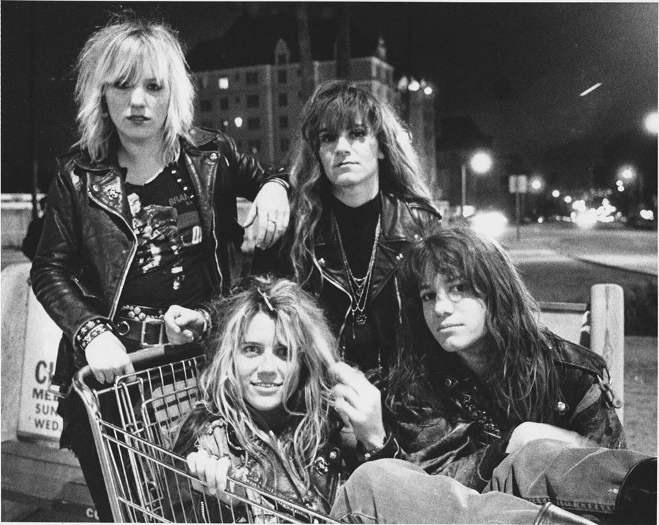 L7 fotos (25 fotos) - LETRAS.MUS.BR