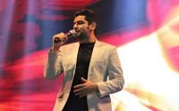 Letras Leo Magalhaes Vem,que preciso você bem perto é o que preciso traz seu calor e o seu sorriso seu amor, doce amor amor. letras de musica