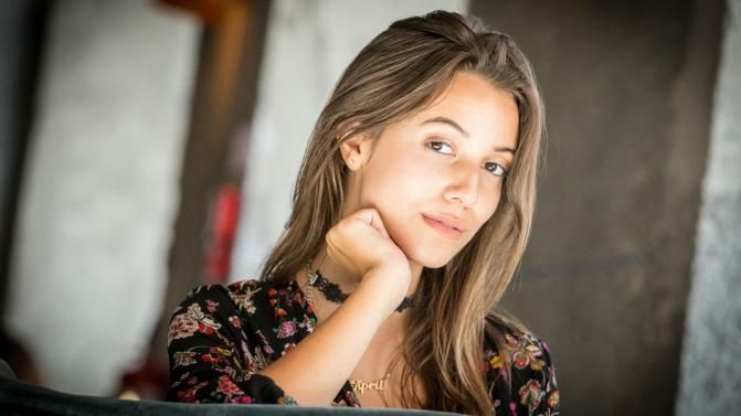 Tell Me Baby April Ivy Letras Mus Br