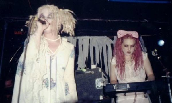 Gutter Glitter Switchblade Symphony Letras Mus Br