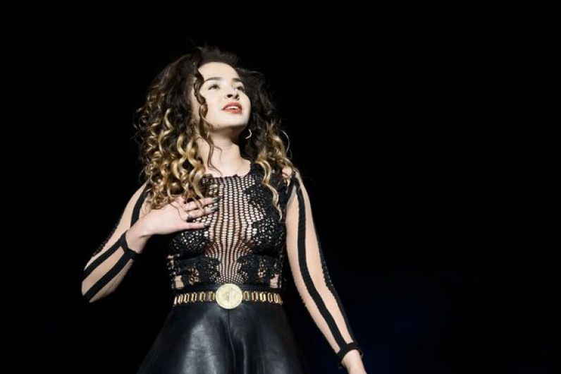 Ella Eyre - Deeper Ella Eyre - Deeper